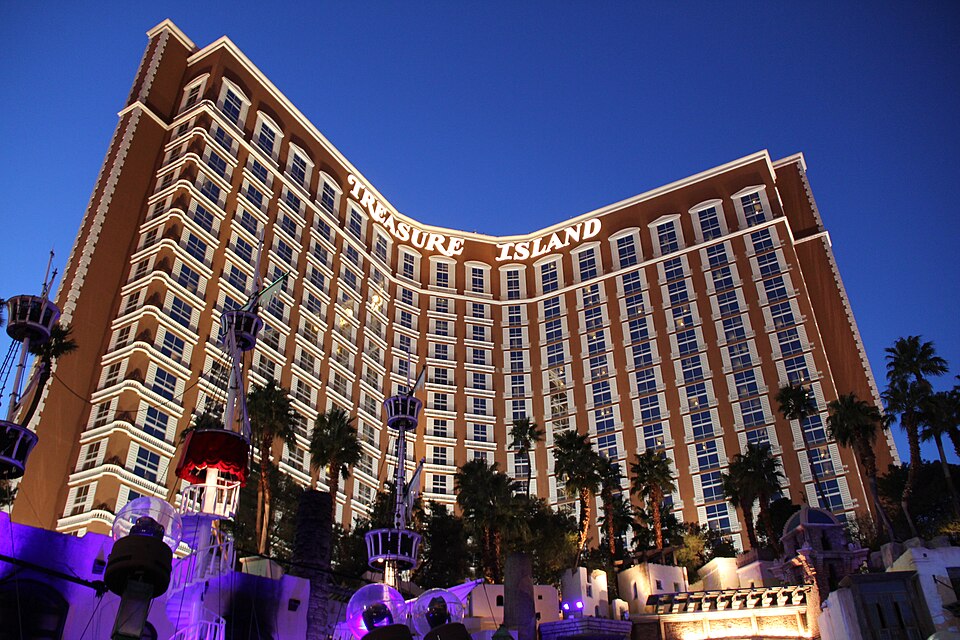 Treasure Island hotel/casino photo